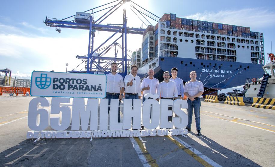 Portos do Paraná ultrapassa 65 milhões de toneladas movimentadas em 2023