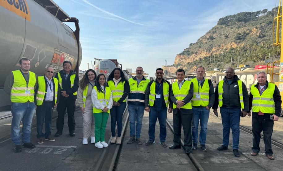 Comitiva da Portos do Paraná participa de intercâmbio em Barcelona