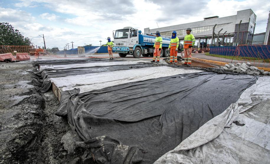 Pátio de Triagem ganha pavimentação de concreto em áreas mais sensíveis