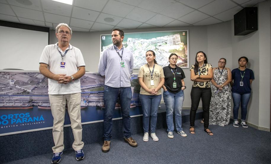 Desligamento de 28 portuários pelo PDI da Portos do Paraná é marcado pela emoção