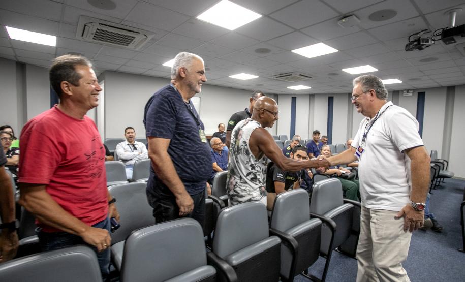 Desligamento de 28 portuários pelo PDI da Portos do Paraná é marcado pela emoção