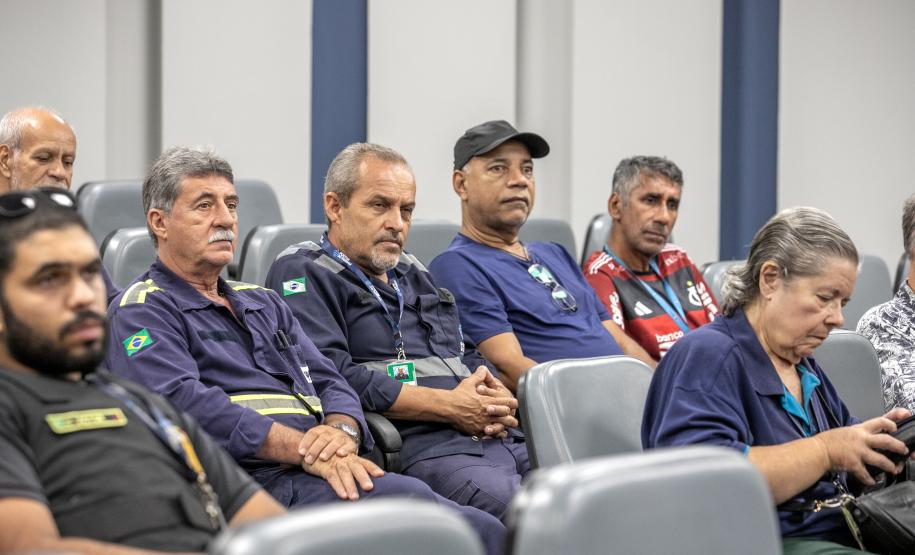 Desligamento de 28 portuários pelo PDI da Portos do Paraná é marcado pela emoção