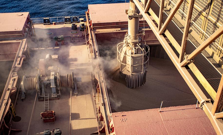 Portos paranaenses registram recorde de movimentação em fevereiro