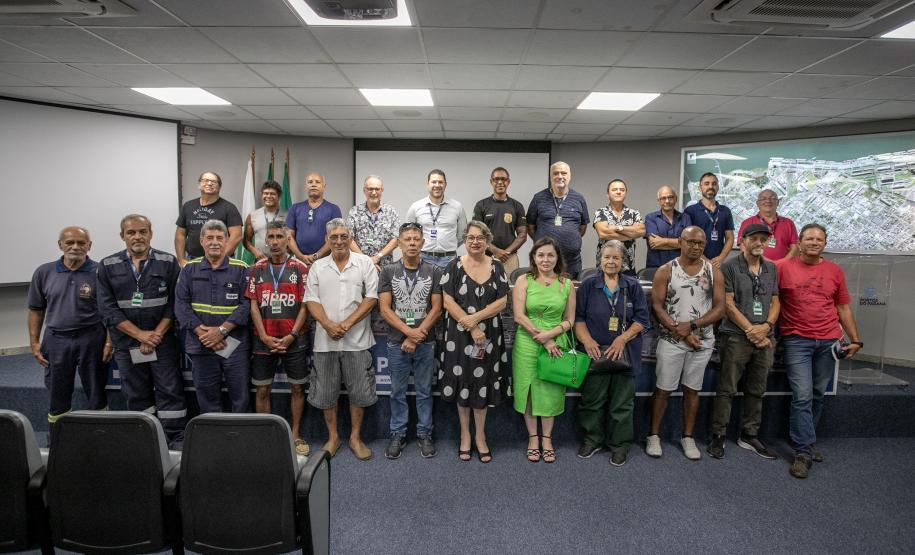 Desligamento de 28 portuários pelo PDI da Portos do Paraná é marcado pela emoção