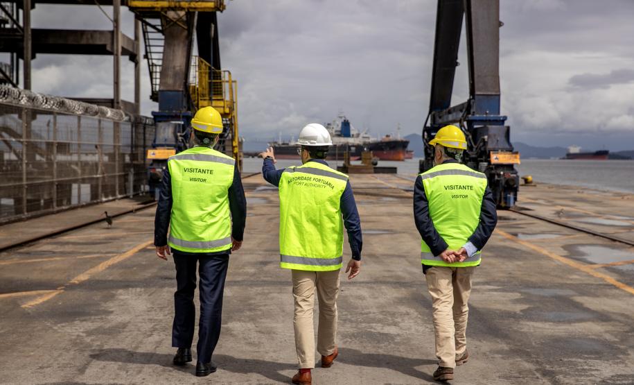 Presidente da Valenciaport visita o Porto de Paranaguá