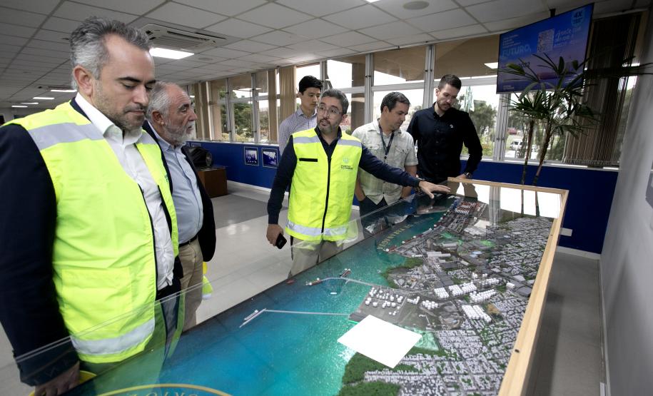 Presidente da Valenciaport visita o Porto de Paranaguá