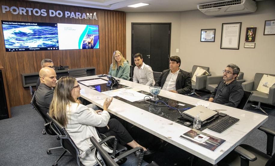 Estados Unidos e Paraná estreitam diálogo durante visita ao Porto de Paranaguá
