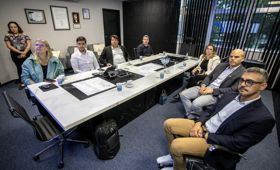 Estados Unidos e Paraná estreitam diálogo durante visita ao Porto de Paranaguá