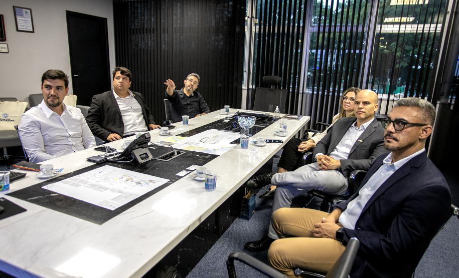 Estados Unidos e Paraná estreitam diálogo durante visita ao Porto de Paranaguá