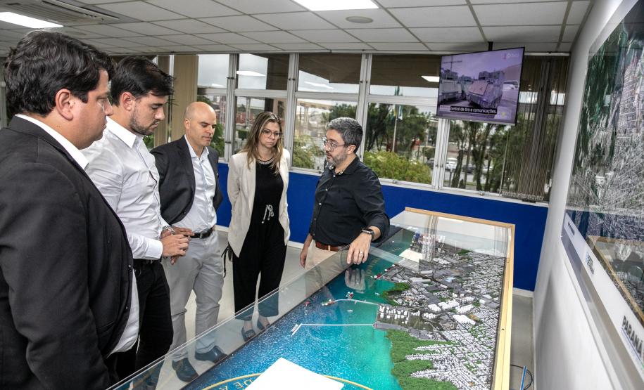 Estados Unidos e Paraná estreitam diálogo durante visita ao Porto de Paranaguá