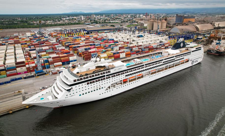 Mais de 39 mil cruzeiristas e tripulantes passaram pelo Porto de Paranaguá