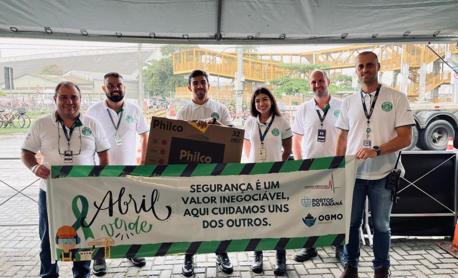 Mais de mil trabalhadores portuários participam do Abril Verde da Portos do Paraná