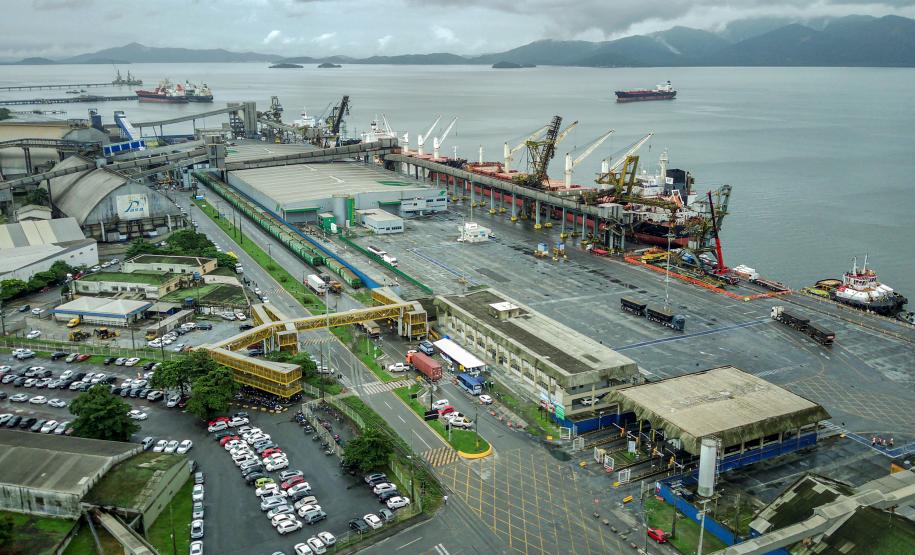 Mais de mil trabalhadores portuários participam do Abril Verde da Portos do Paraná