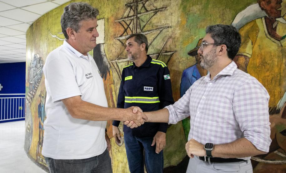 Portos do Paraná recebe nova diretoria do Sindicato dos Portuários