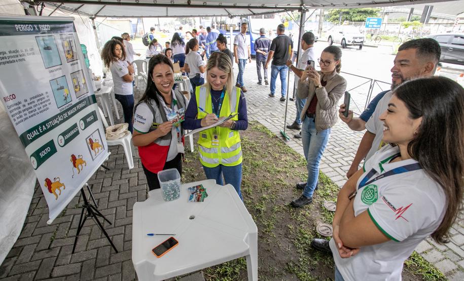 Mais de mil trabalhadores portuários participam do Abril Verde da Portos do Paraná