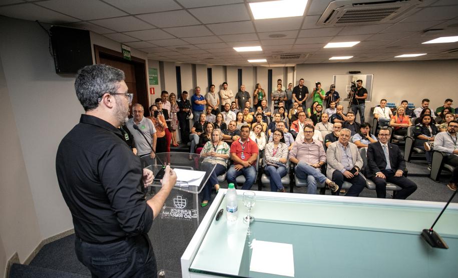 Portos do Paraná promove palestra com diplomata do Ministério das Relações Exteriores