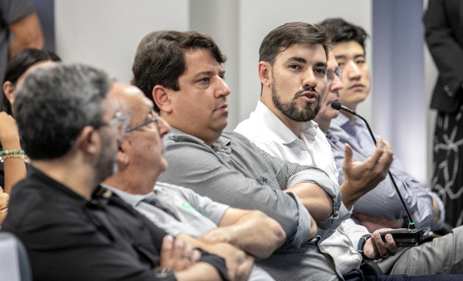 Portos do Paraná promove palestra com diplomata do Ministério das Relações Exteriores