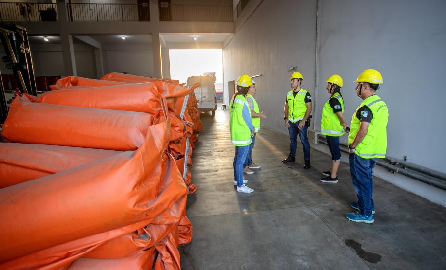 Delegacia de Proteção ao Meio Ambiente visita o Porto de Paranaguá