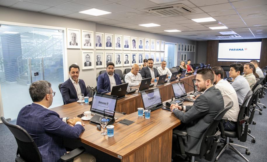 Portos do Paraná e de Santos assinam carta de intenções