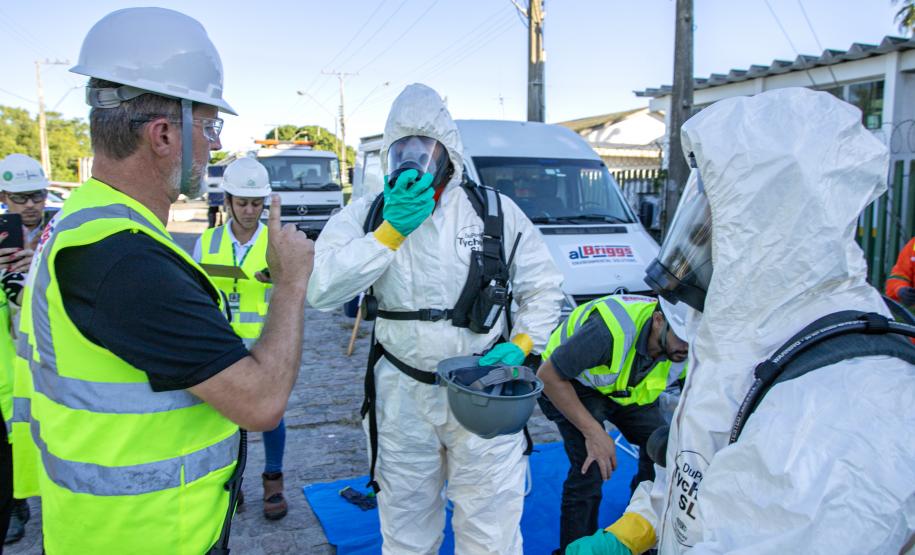 Simulado de atendimento a emergência química é realizado no Porto de Paranaguá