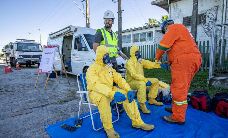 Simulado de atendimento a emergência química é realizado no Porto de Paranaguá