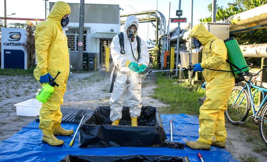 Simulado de atendimento a emergência química é realizado no Porto de Paranaguá