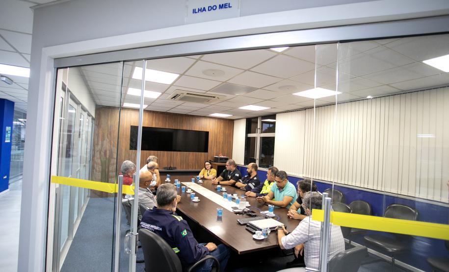 Portos do Paraná recebe nova diretoria do Sindicato dos Portuários