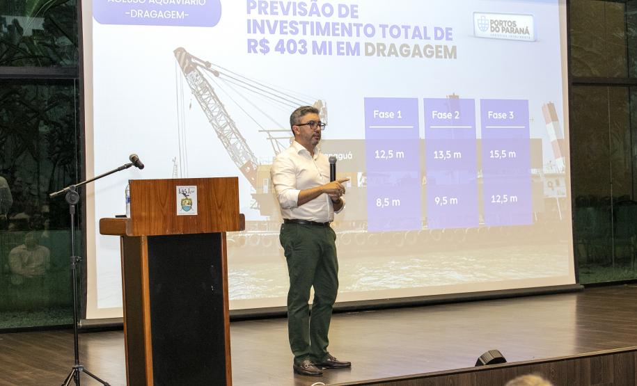 Portos do Paraná arrecada 300 quilos de alimentos em palestra na Isulpar