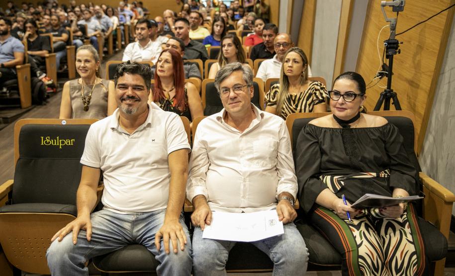 Portos do Paraná arrecada 300 quilos de alimentos em palestra na Isulpar