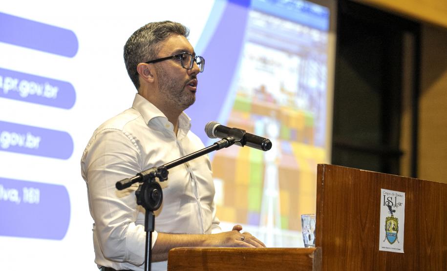 Portos do Paraná arrecada 300 quilos de alimentos em palestra na Isulpar