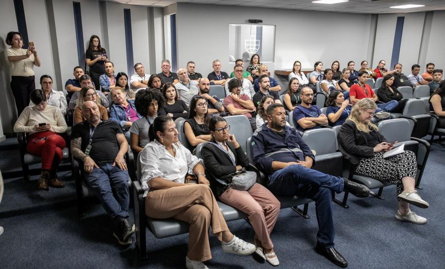 Assédio, violência contra a mulher, transparência e conduta são discutidos na Portos do Paraná