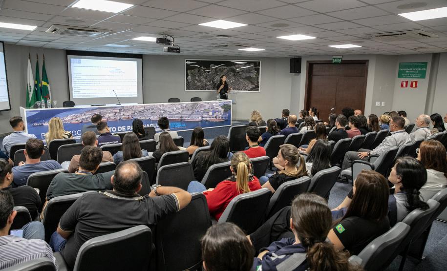 Assédio, violência contra a mulher, transparência e conduta são discutidos na Portos do Paraná