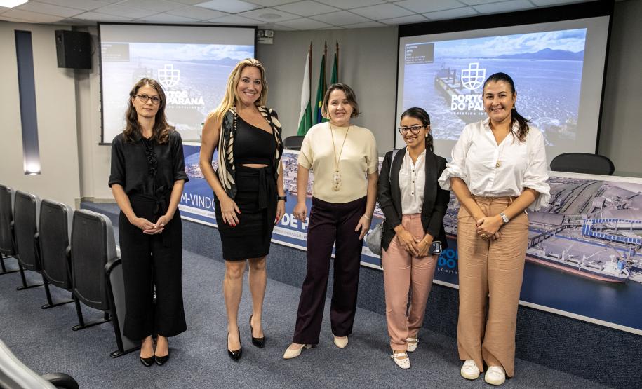 Assédio, violência contra a mulher, transparência e conduta são discutidos na Portos do Paraná