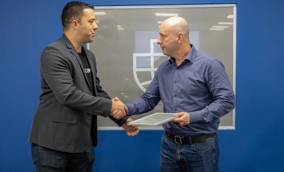 Retrofit tecnológico gera dois certificados para a Portos do Paraná