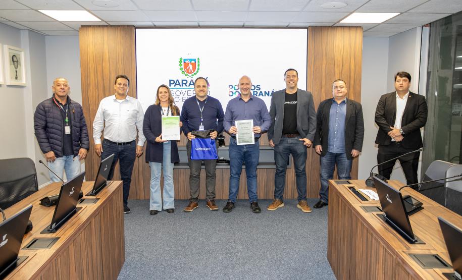 Retrofit tecnológico gera dois certificados para a Portos do Paraná