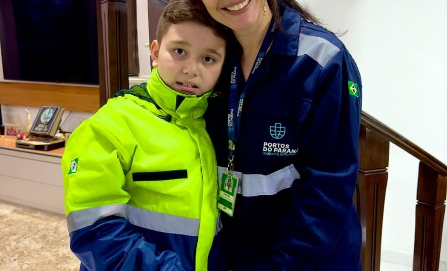 Portos do Paraná exalta portuárias neste Dia das Mães