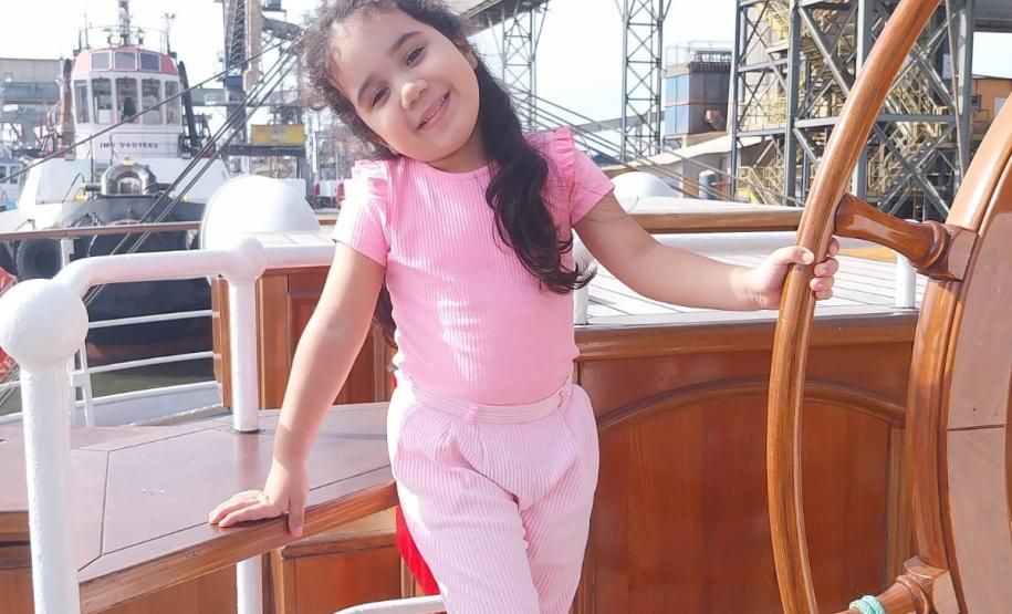 Portos do Paraná exalta portuárias neste Dia das Mães