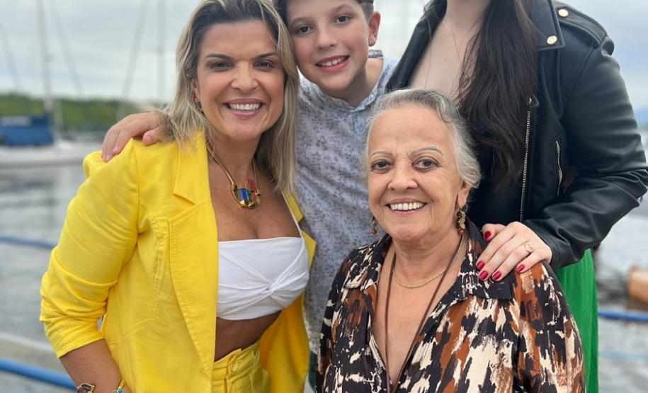 Portos do Paraná exalta portuárias neste Dia das Mães