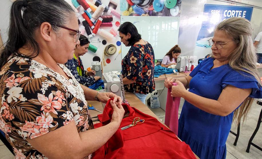 Curso gratuito de Corte e Costura da Portos do Paraná segue até agosto