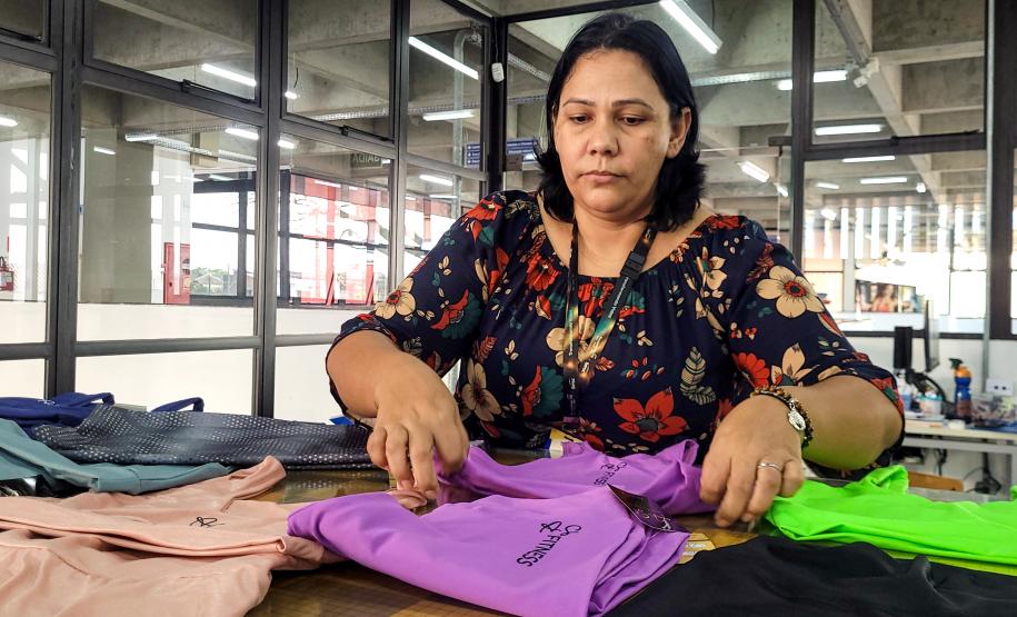 Curso gratuito de Corte e Costura da Portos do Paraná segue até agosto