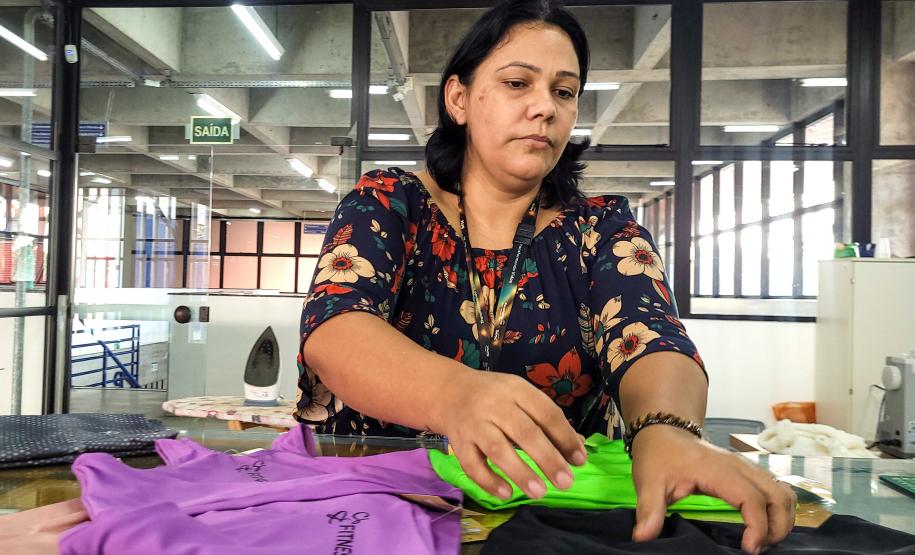 Curso gratuito de Corte e Costura da Portos do Paraná segue até agosto