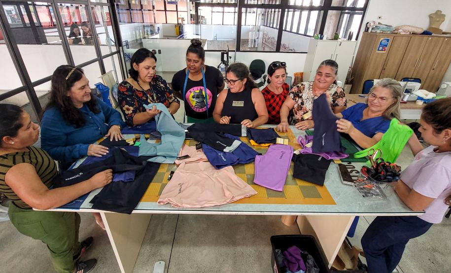 Curso gratuito de Corte e Costura da Portos do Paraná segue até agosto