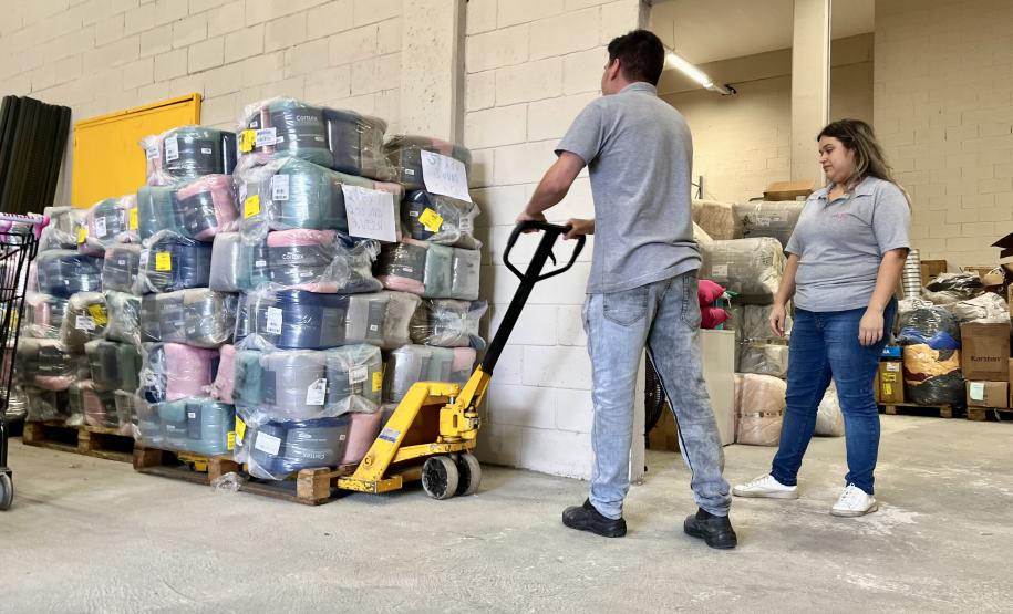 Governo estadual dará apoio logístico para a distribuição de cestas básicas, kits de limpeza, cobertores e rações para pets para as principais comunidades afetadas