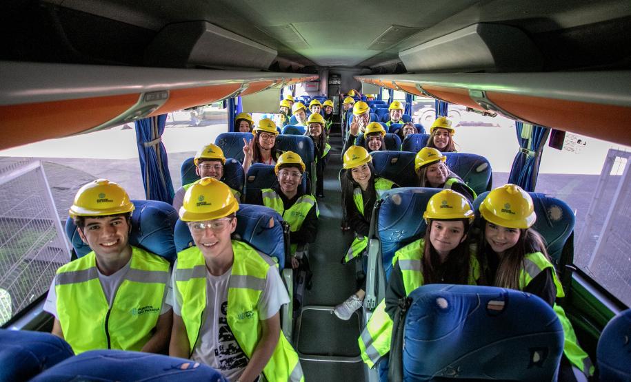 Mais de 1,2 mil visitantes conheceram o Porto de Paranaguá este ano