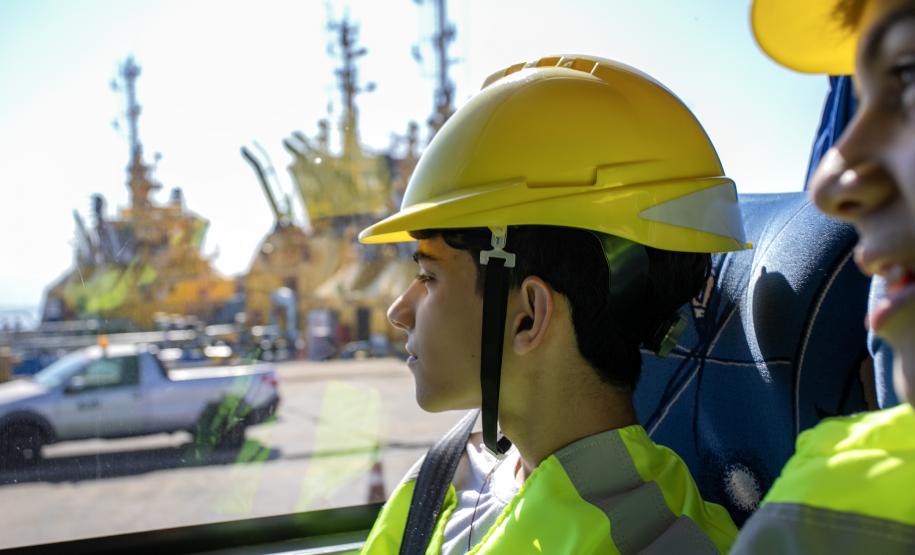 Mais de 1,2 mil visitantes conheceram o Porto de Paranaguá este ano