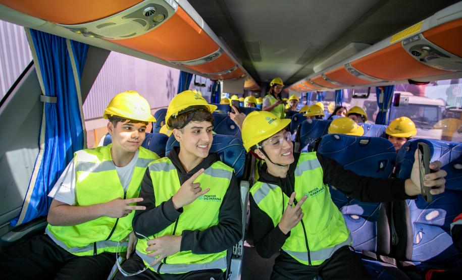 Mais de 1,2 mil visitantes conheceram o Porto de Paranaguá este ano