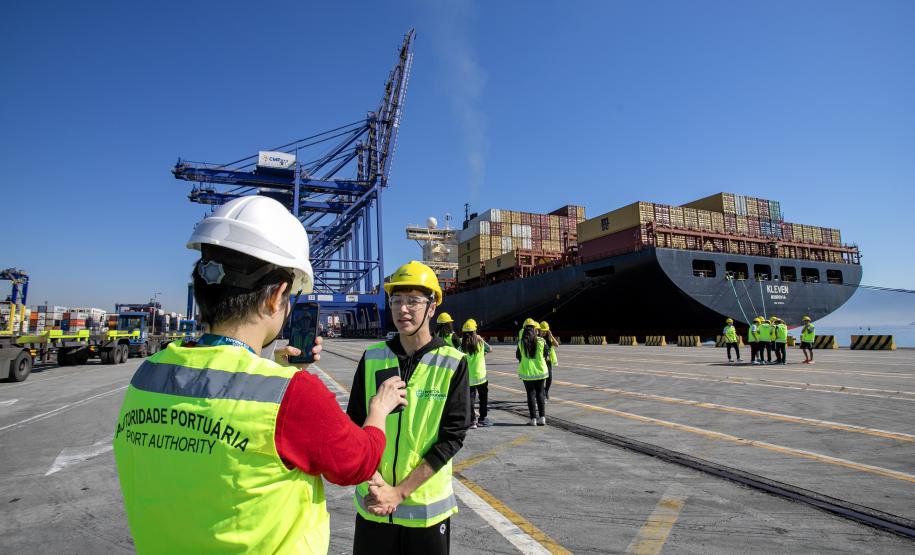 Mais de 1,2 mil visitantes conheceram o Porto de Paranaguá este ano