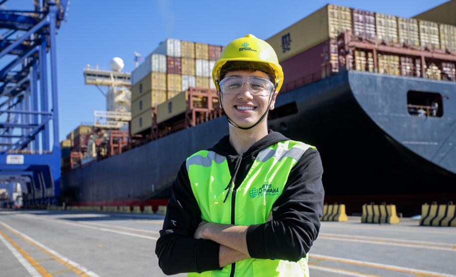 Mais de 1,2 mil visitantes conheceram o Porto de Paranaguá este ano