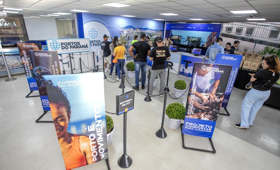 Atletas retiram os últimos kits da Corrida do Porto neste sábado