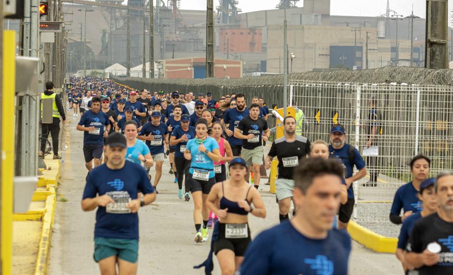 Mais de 1,7 mil pessoas participaram da Corrida do Porto de Paranaguá 2024